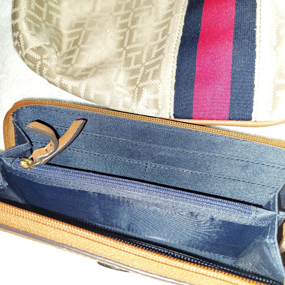 Tommy Hilfiger Bag with matching wallet
